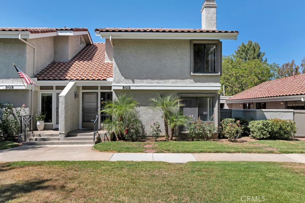 905 Thistlegate