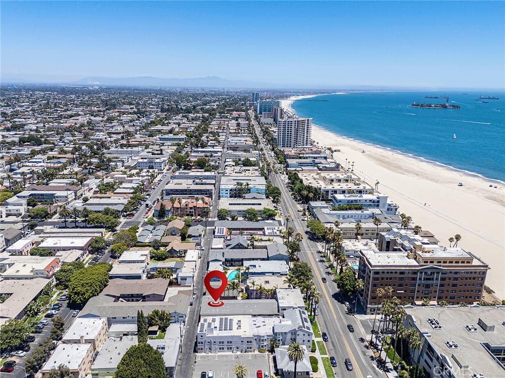 1015 E Ocean Boulevard 12