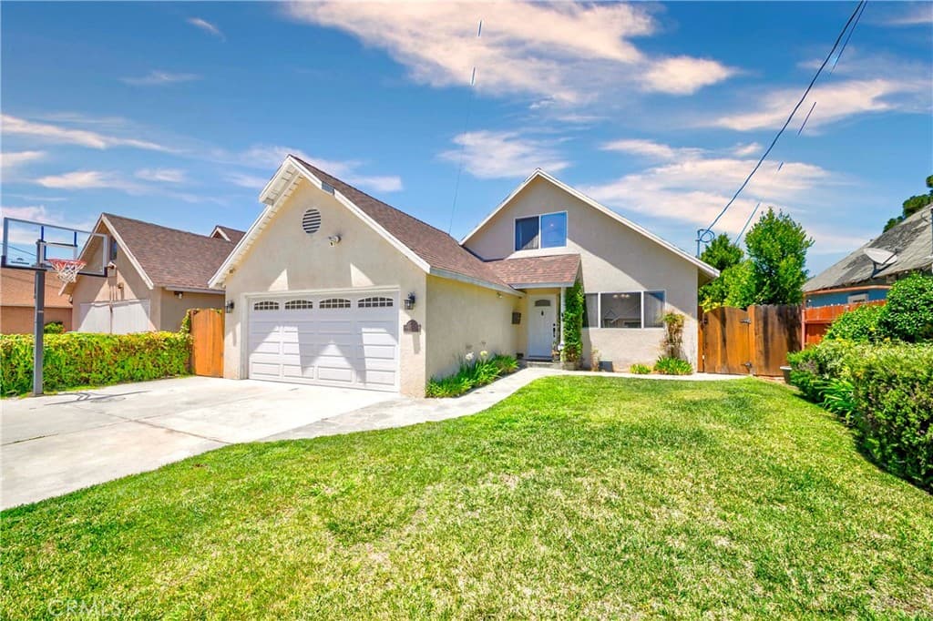 1051 W 184th