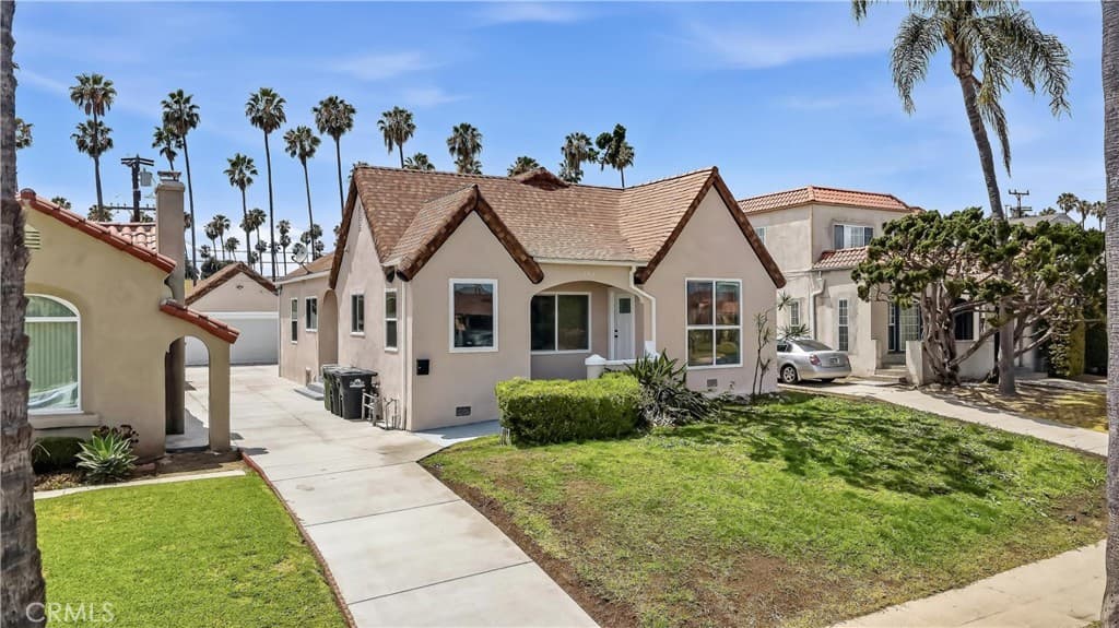 5513 S Mullen