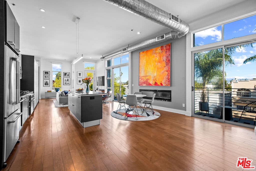 13320 Beach Avenue 304