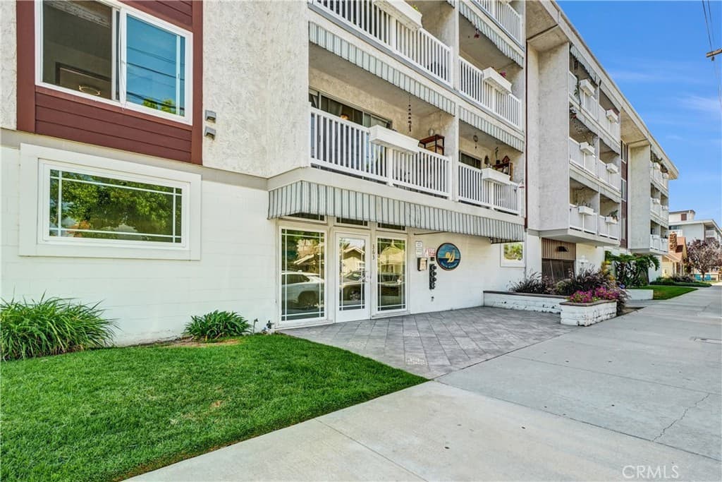 363 Newport Avenue 113