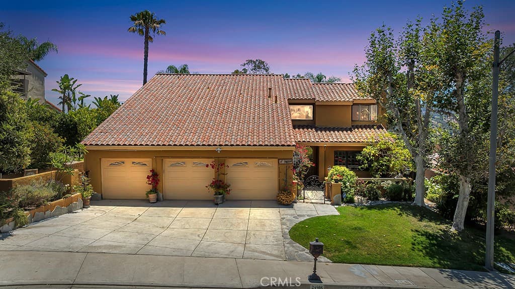 24508 Park Granada