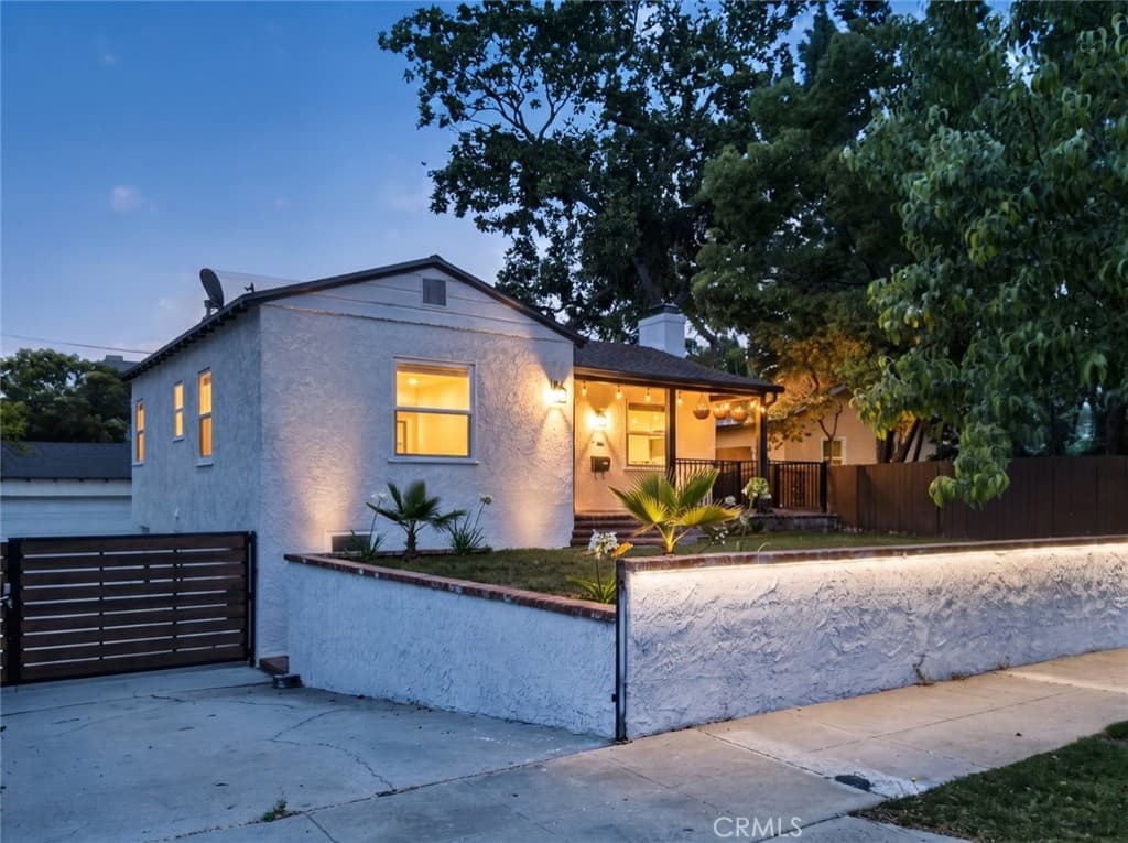210 N Naomi Street