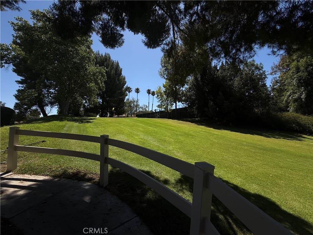19946 Ave of the Oaks