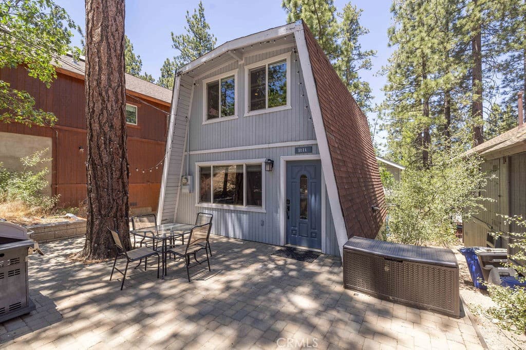 1111 W Alta Vista