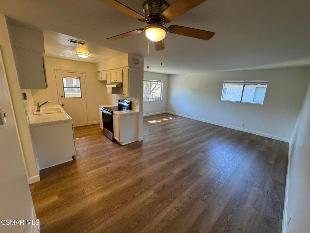 2028 N Avenida Vista Delmonte 4