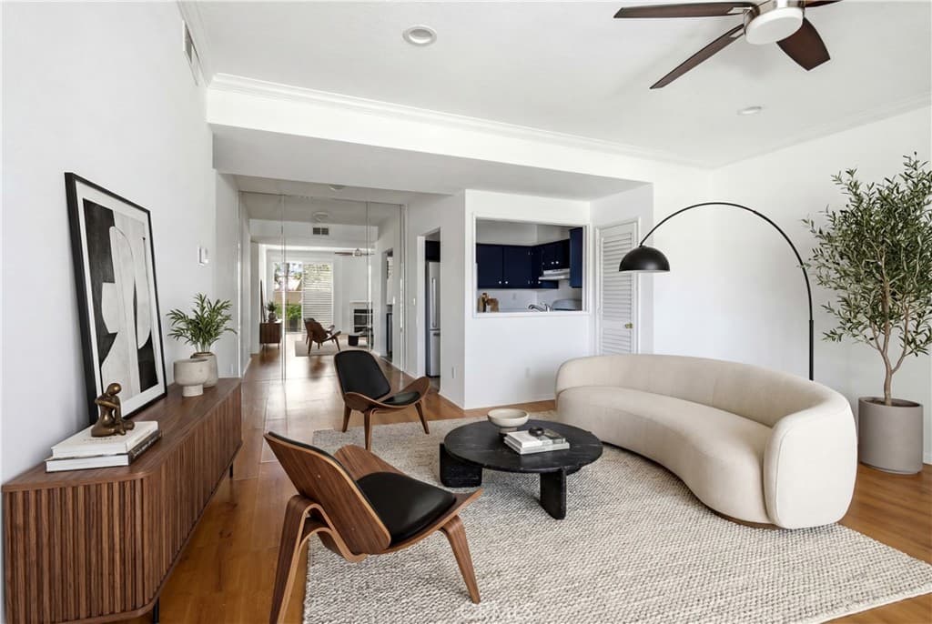 23609 Del Monte Drive 295