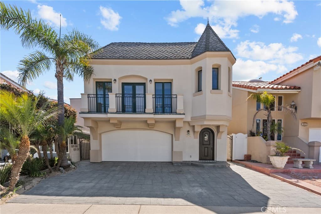 3933 Sunset Lane