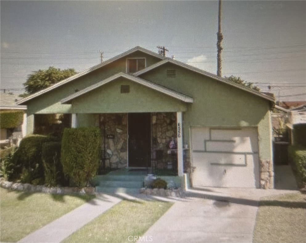 6550 Cerritos