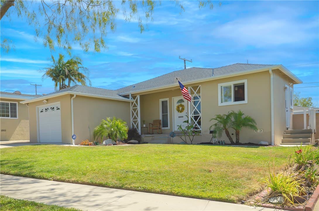 1028 Cerise Avenue