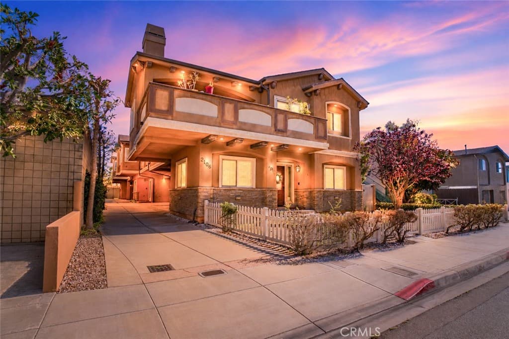 2106 Mathews C