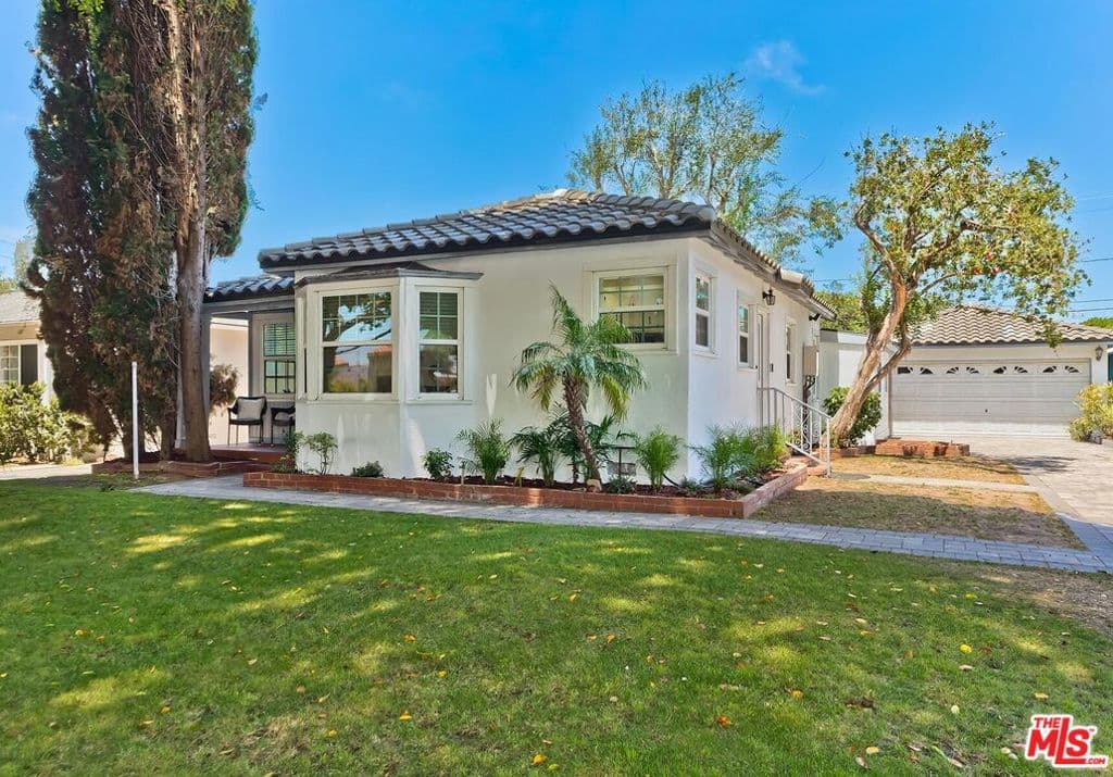 1419 Pacific Street
