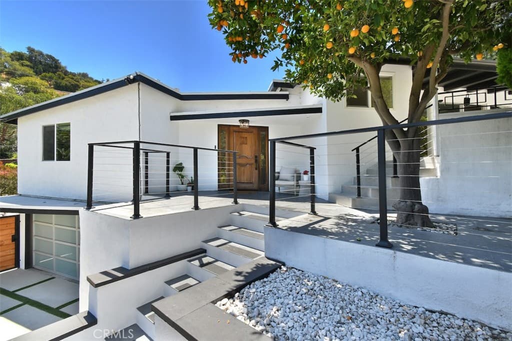 3675 Ventura Canyon