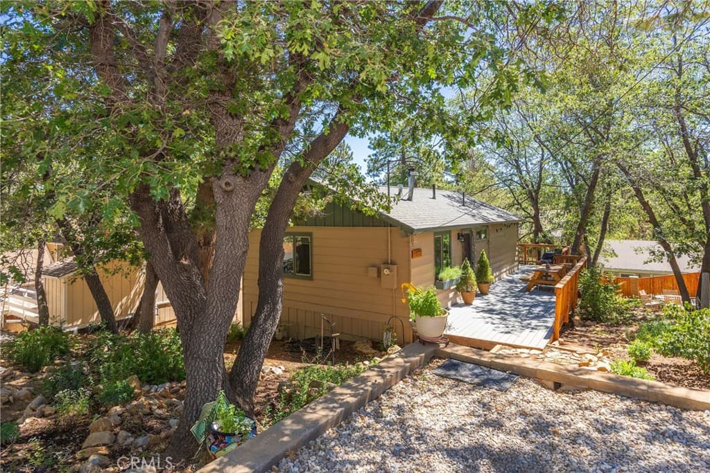 875 Santa Barbara