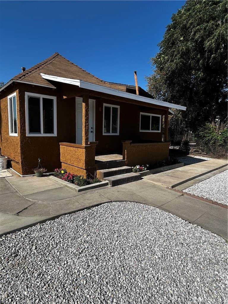 1380 W 5th