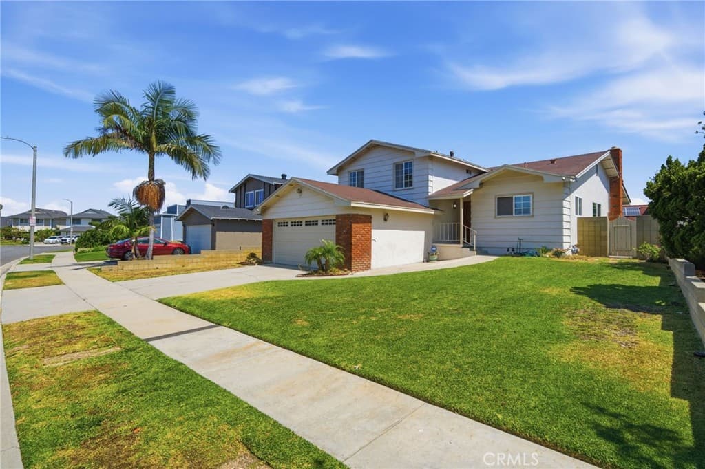 1047 Ashbridge Lane