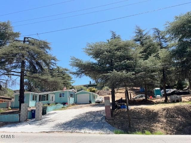 1010 N Ventura Avenue