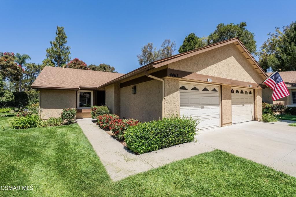 44113 Village 44