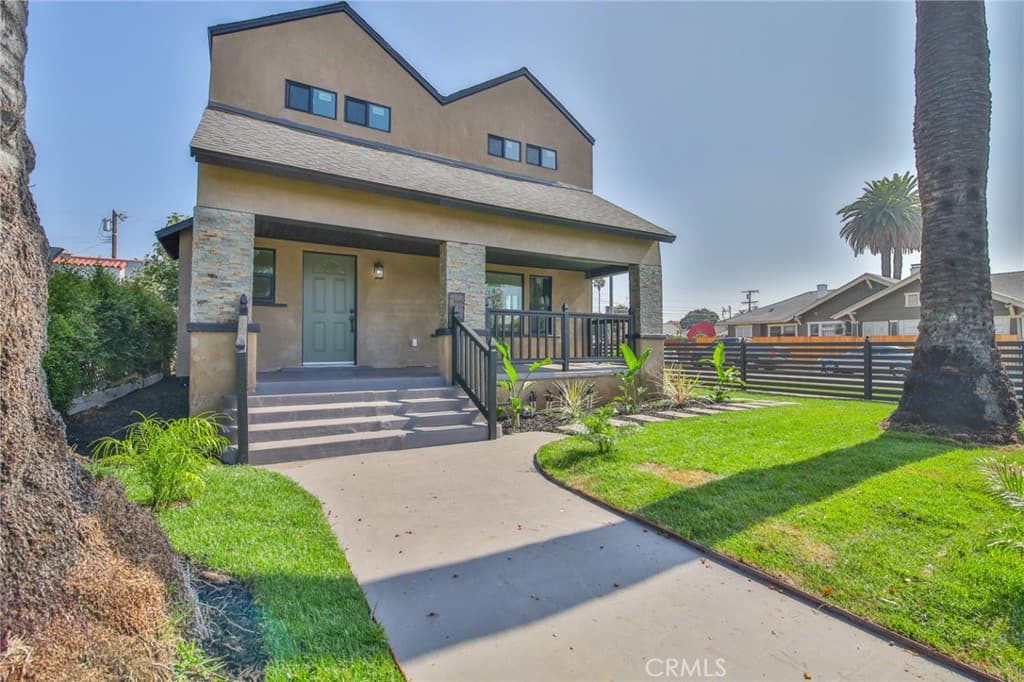 1301 W 46th