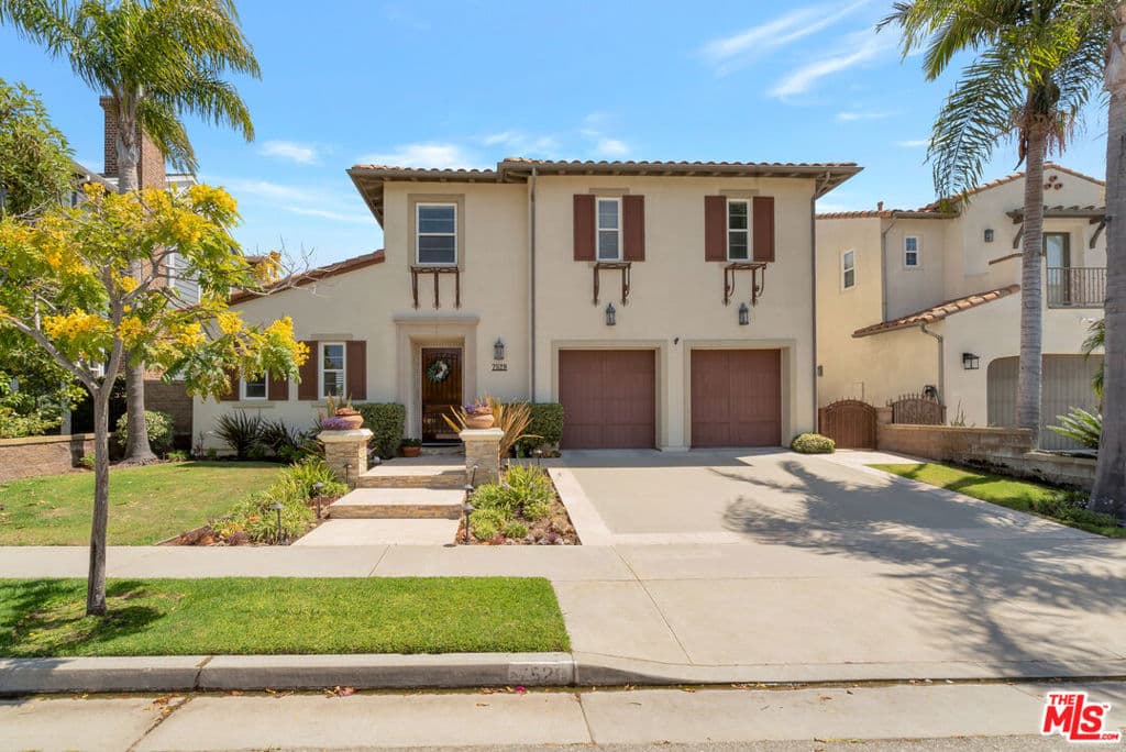 7529 Coastal View Drive