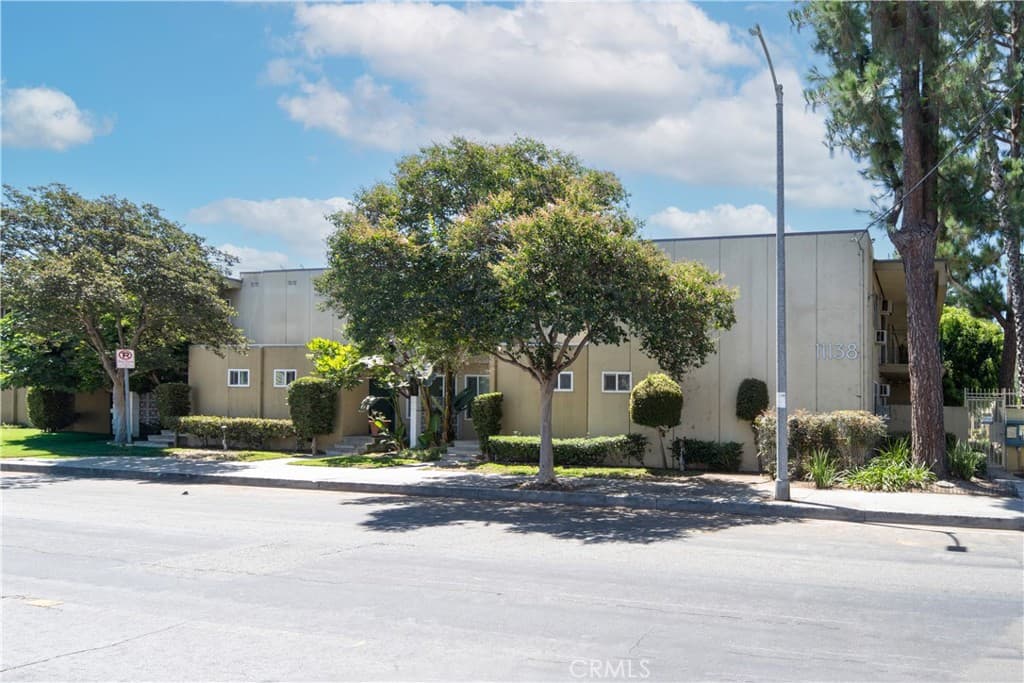 11138 Aqua Vista 17