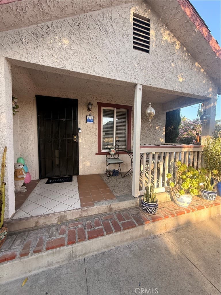 4458 Stewart Avenue