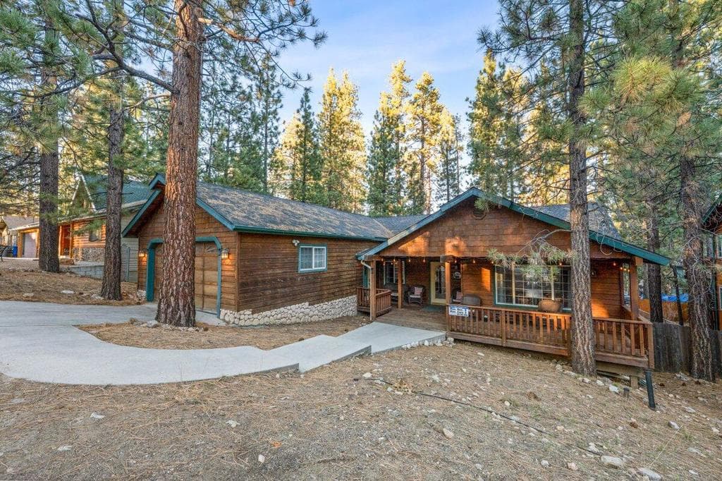41640 Mockingbird Drive