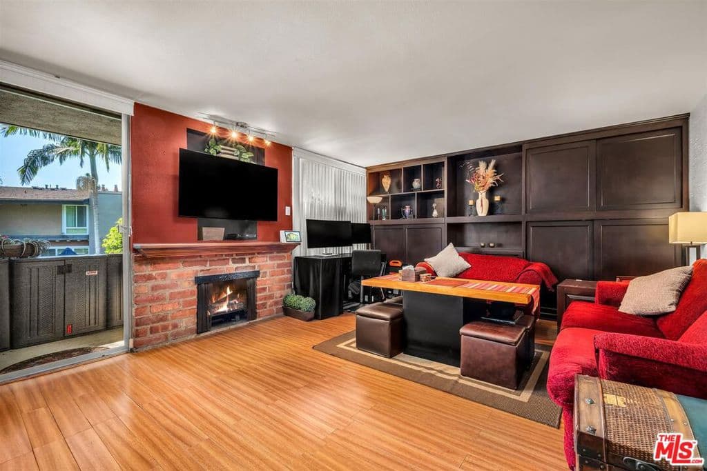 6305 Green Valley Circle 213