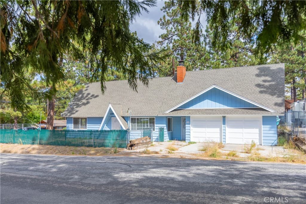 200 E Country Club