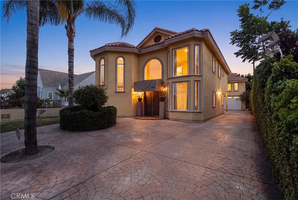 604 N Sparks
