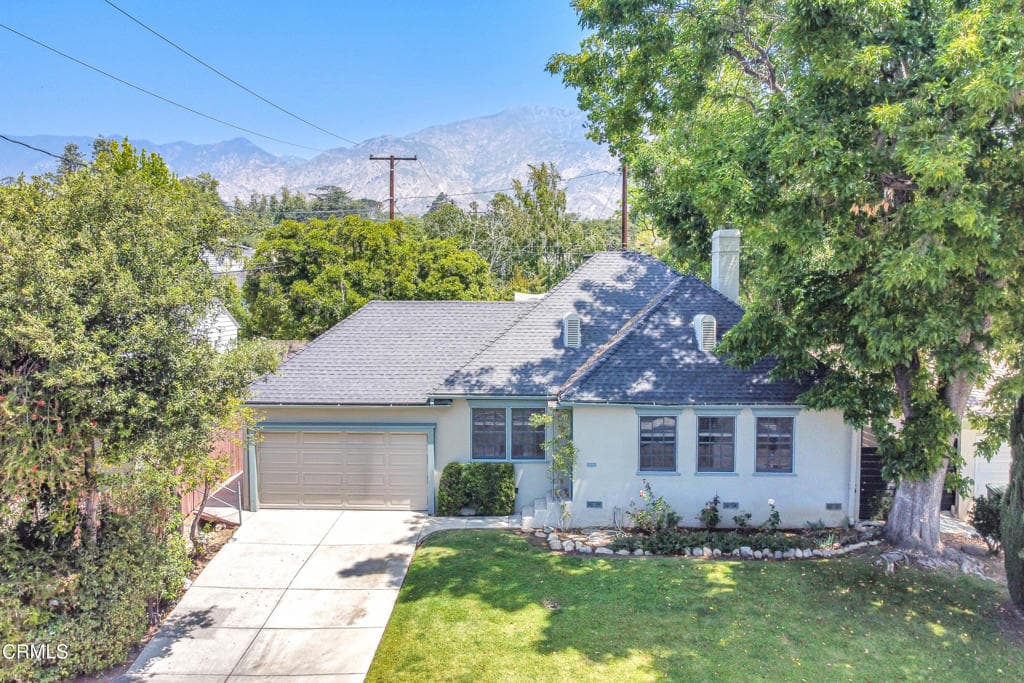 711 E Mendocino Street