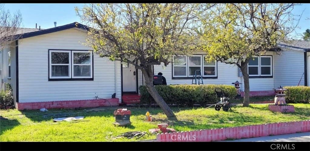 477 E Van Koevering