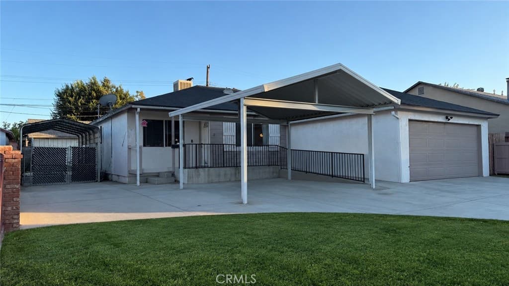 1268 E Avenue R2