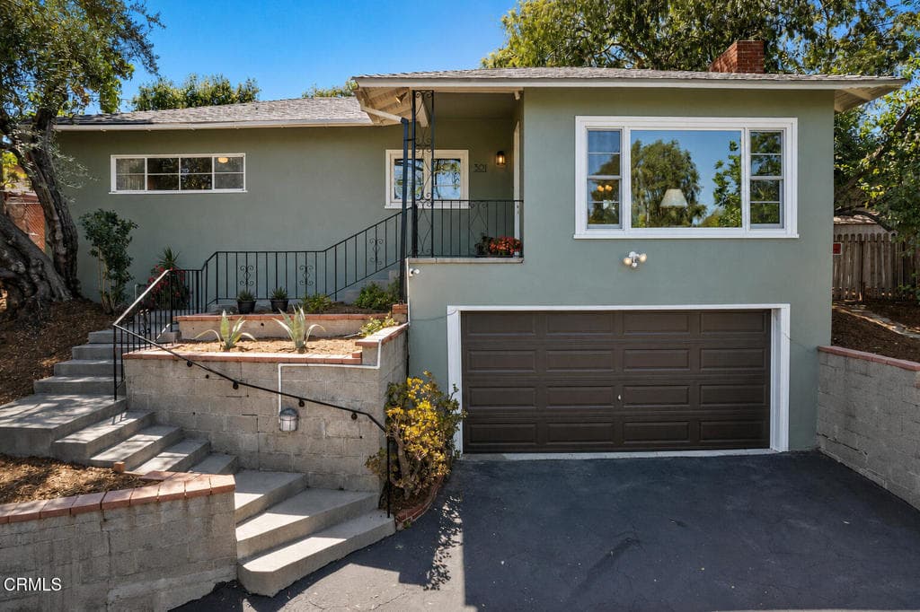 391 Tamarac Drive