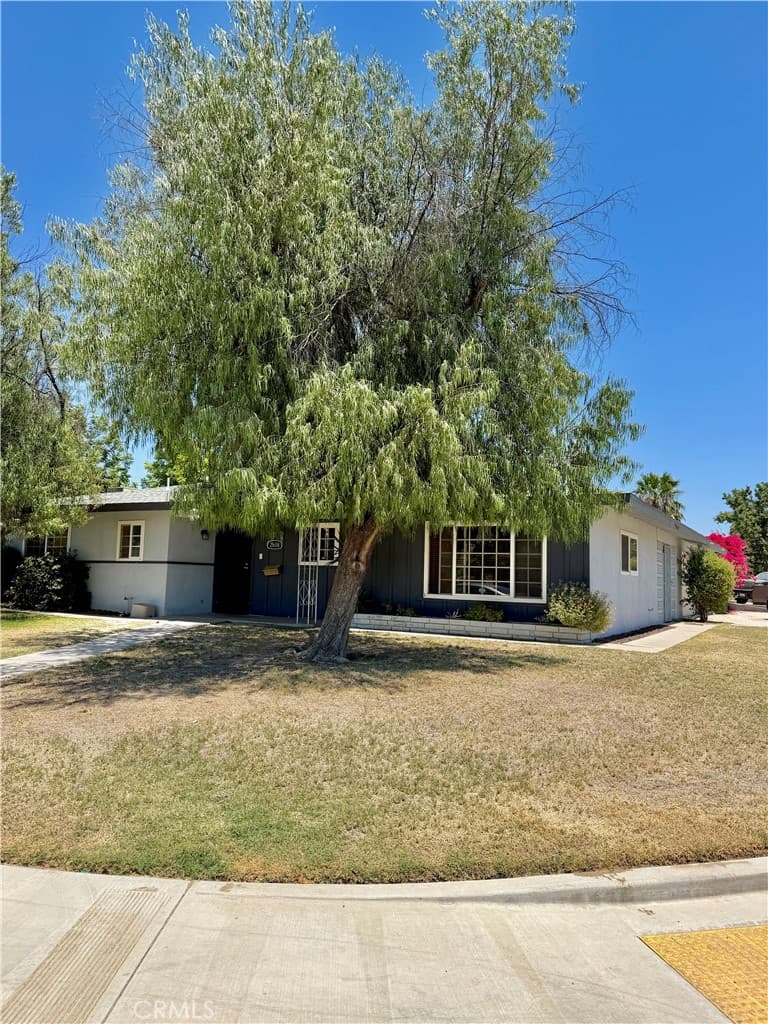 2608 Blackstone Court