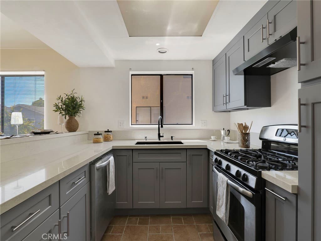 18954 Sherman Way 9