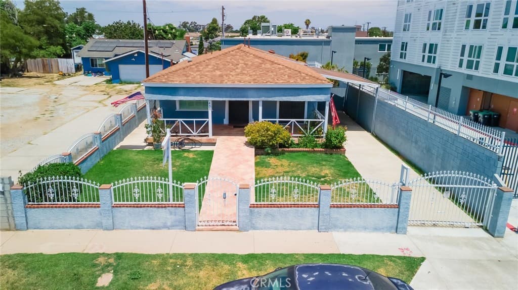 451 E 124th