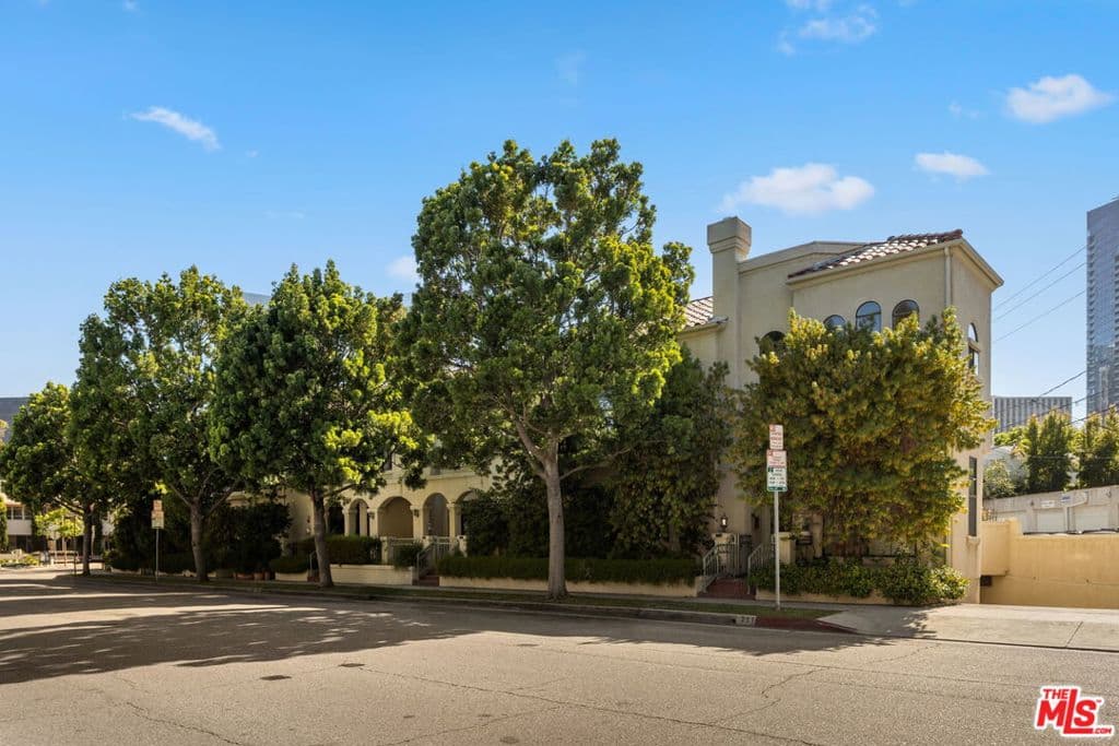 241 S Lasky Drive