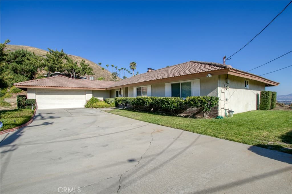1105 Ponderosa Drive