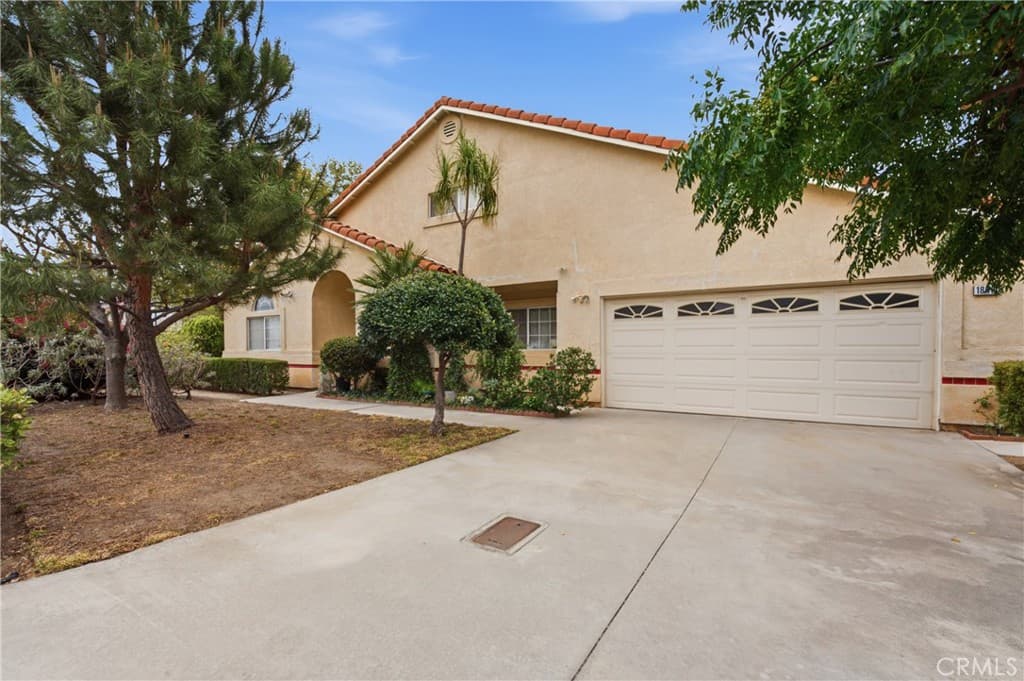 18083 San Jacinto