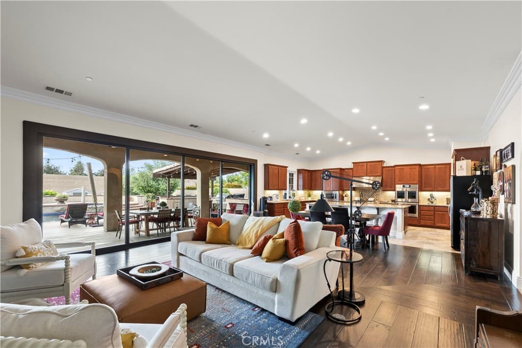 13275 Chickasaw Road