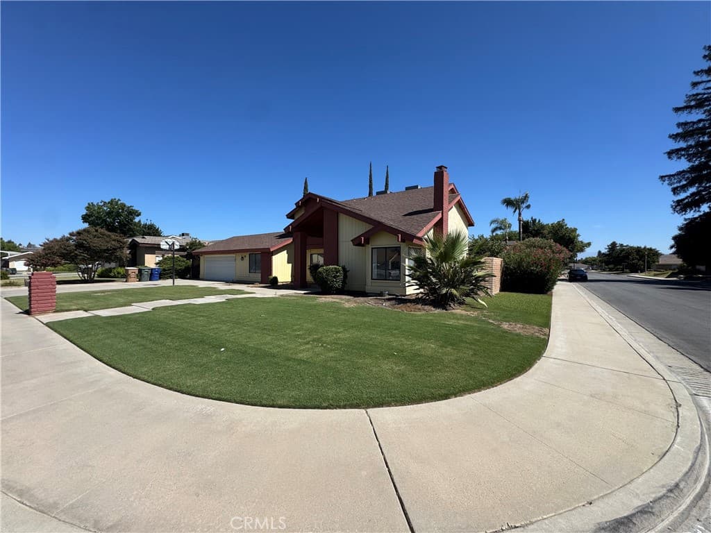 7813 Nairn Court