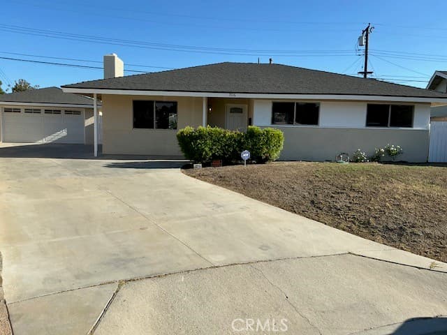 3116 E Levelglen Drive