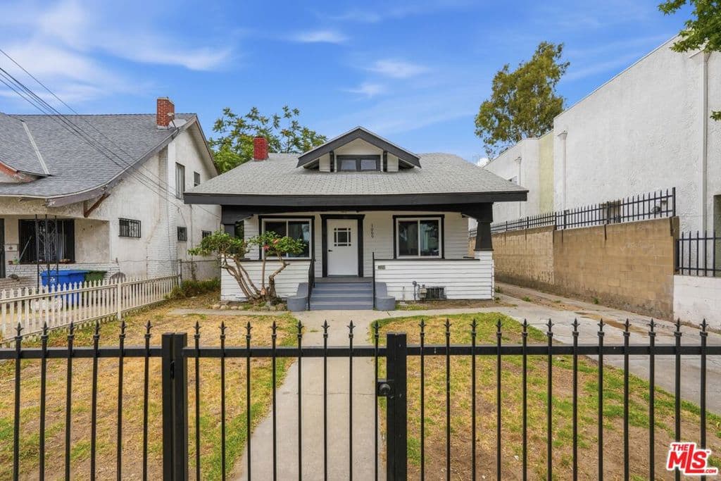 1009 E 43rd Street