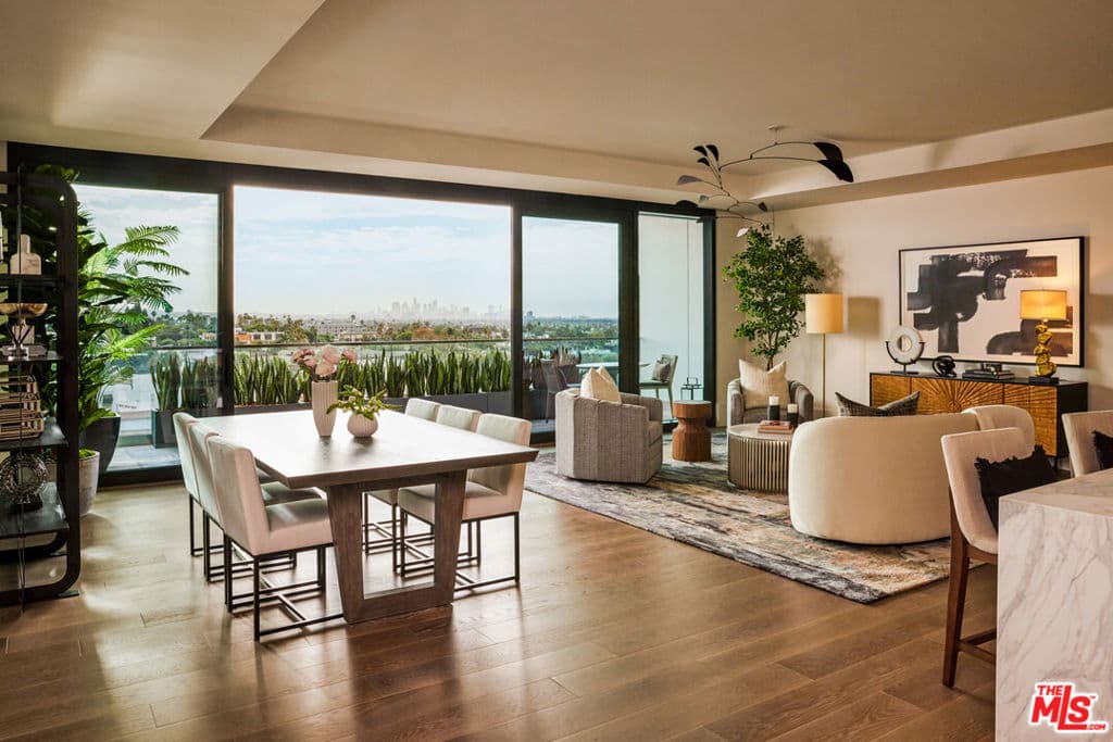 8420 W Sunset Boulevard 604