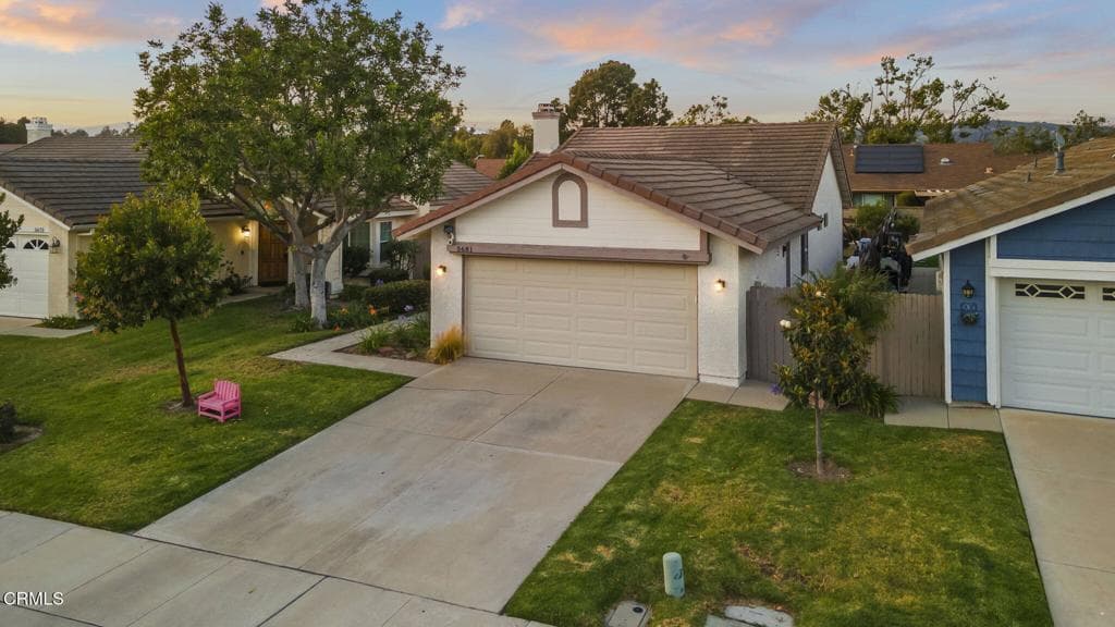 5681 Calle Sencillo