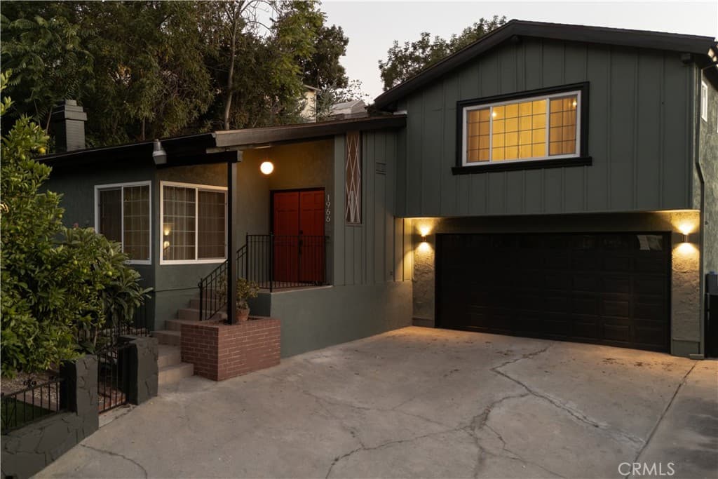1966 Sunny Heights Drive