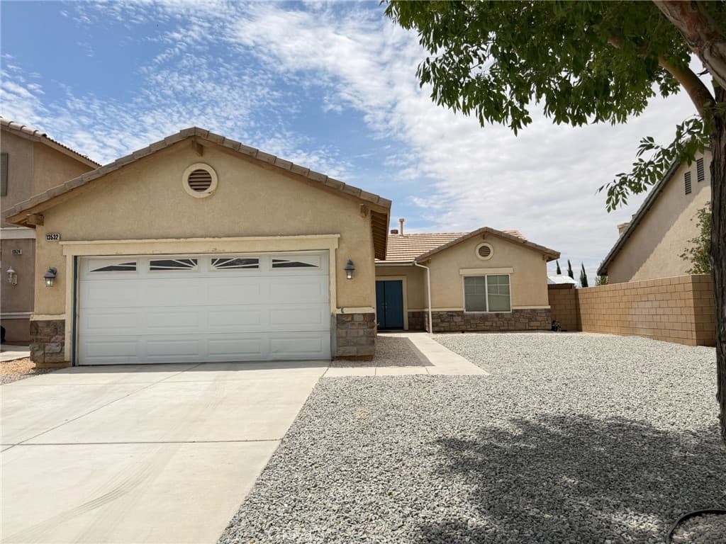 13532 Boulder Lane