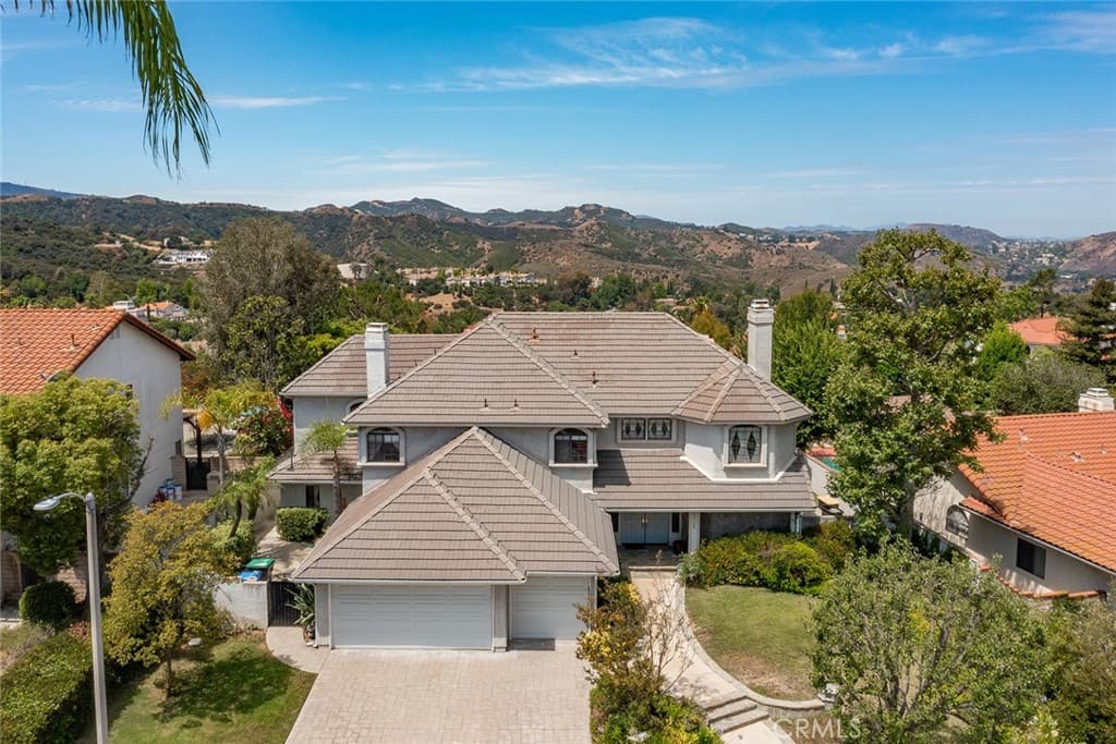 22128 Palais Place